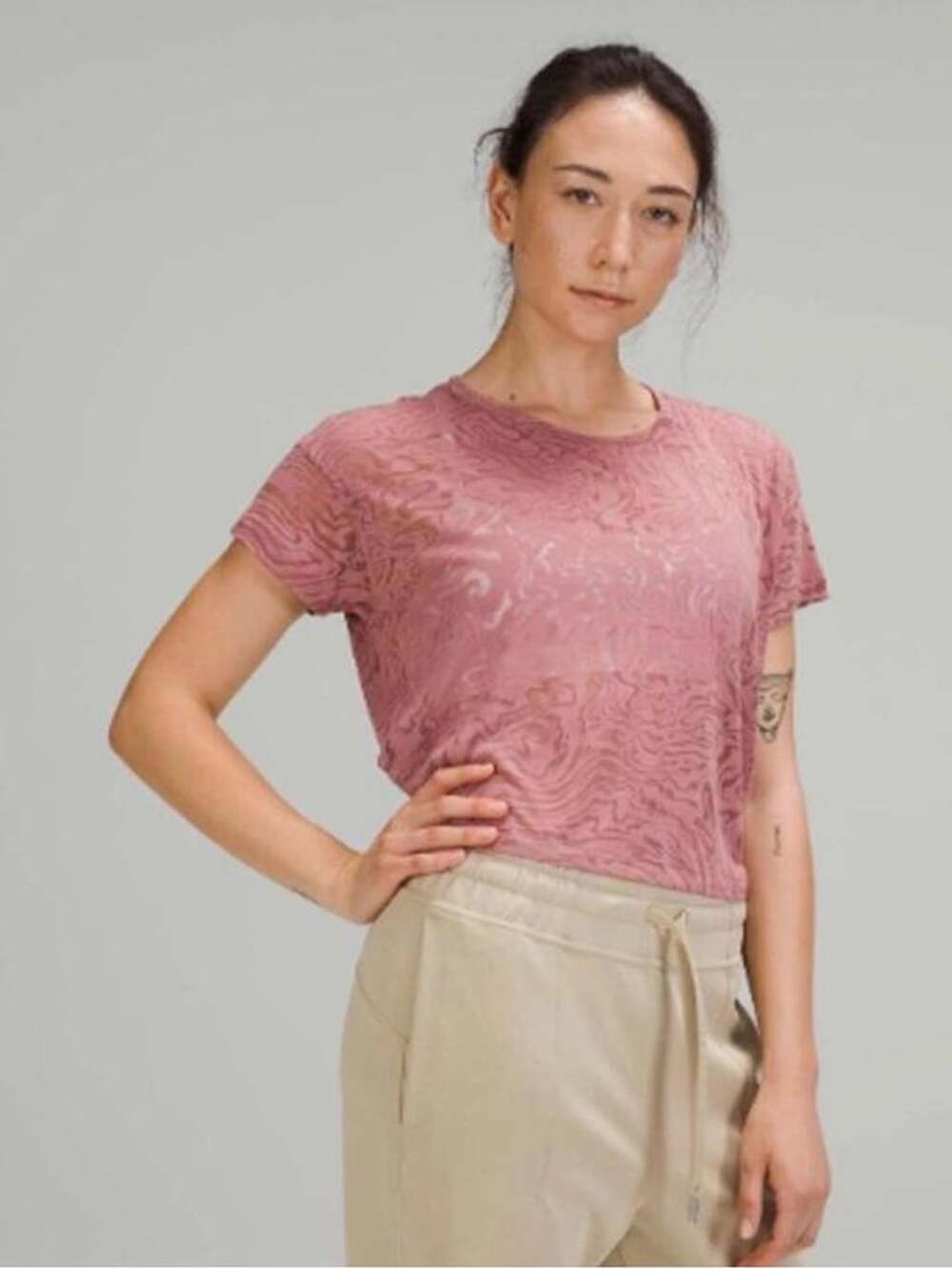 Lululemon Cates Tee *Veil Spiced Chai mauve tshirt Size 2